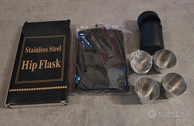 Set 4 bicchierini in acciaio inox + fiaschetta