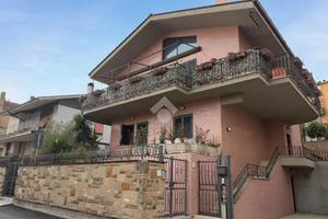 4 LOCALI A ROMA