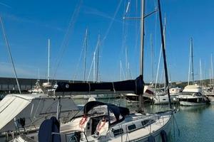 Imbarcazione a vela Salona 37