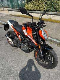MOTO KTM DUKE 125