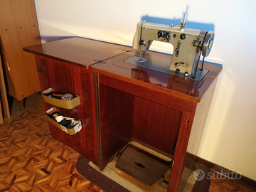 Macchina da cucire a pedale ATALA