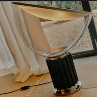 Flos – Lampada da tavolo Taccia nera PMMA