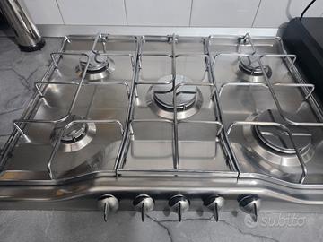 Piano cottura in acciaio