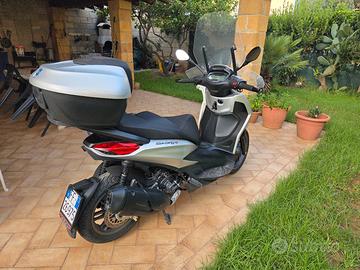 Beverly 300 S