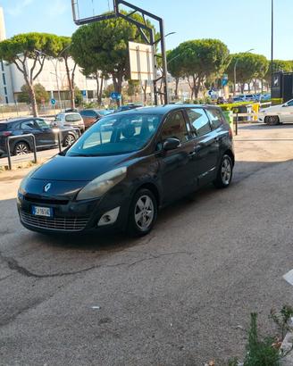 Renault Scenic 1500 diesel a poco prezzo