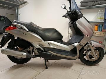 SCOOTER  YAMAHA X MAX 250
