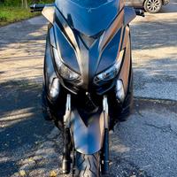 Yamaha XMax 400 Momodesign 2014 ABS