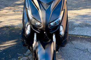 Yamaha XMax 400 Momodesign 2014 ABS