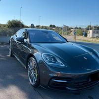 PORSCHE PANAMERA 4  2.9 HYBRID PLATINUM EDITION