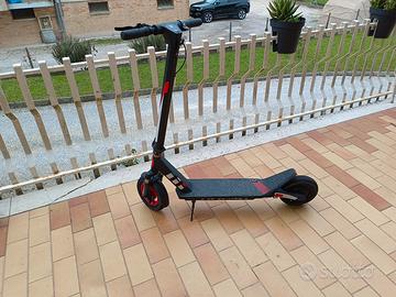 monopattino elettrico Aprilia esr2 