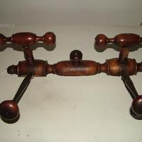 Appendi abiti d'epoca