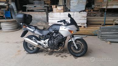 Honda cbf 600