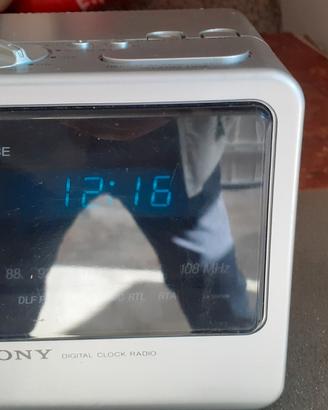 radiosveglia sony digicube 