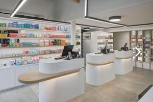 Viale Etiopia ad. Parafarmacia/Centro Estetico