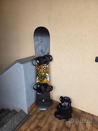 Snowboard e scarponi Burton