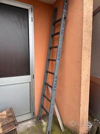 Scala in legno vintage tipo Enel