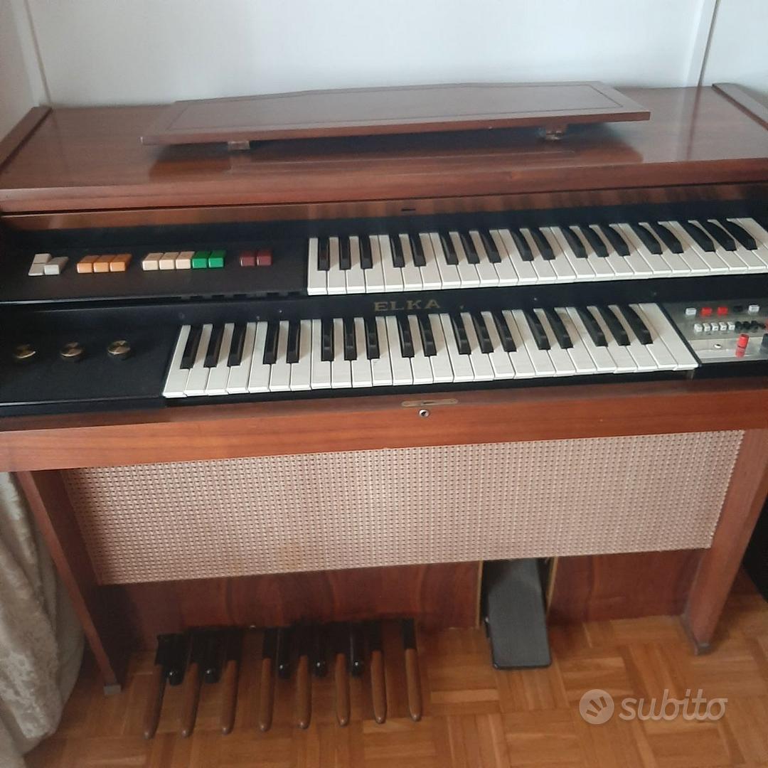 Organo elettrico anni 80 con pedaliera Strumenti Musicali In vendita a Bergamo