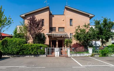 VILLETTA DA SOGNO A MONTECCHIO EMILIA - SPAZI, COM