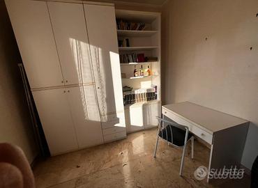 Armadio con libreria e scrivania