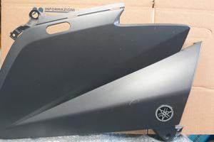 CARENA ANTERIORE DX NERO OPACO TMAX 530