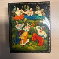 Scatola Russa in lacca secolo scorso