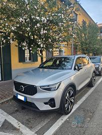 Volvo XC40 2.0 b3 Ultimate Dark - 44.000 Km