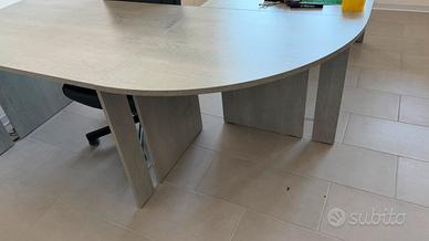 Scrivania angolare in pietra e legno