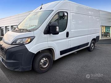 Peugeot Boxer 2.2 BLUEHDI 140 S&S 333 L2H2