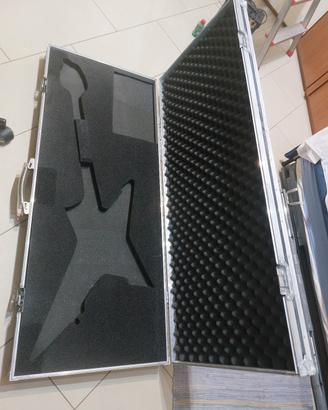 custodia flight case per chitarra marca travelcase