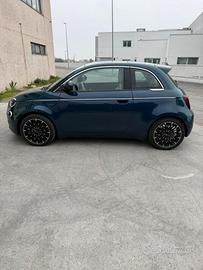 Fiat 500e La Prima 42 Kw 118 cv