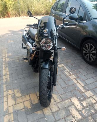 Triumph scrambler 900