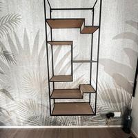 Libreria design metallo nero e legno