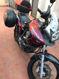 Moto honda transalp 700