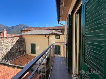 4 LOCALI A TAGGIA