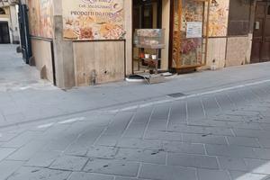 Locale cpmmerciale