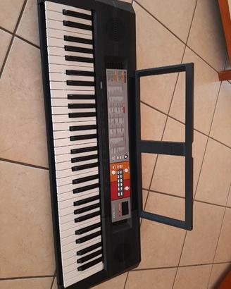 Tastiera Yamaha Psr F50 