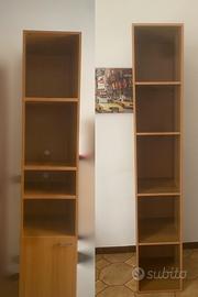 Coppia mobili a colonna/libreria color legno