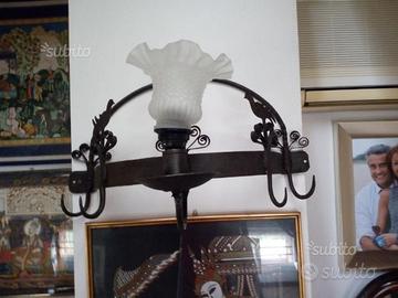 Originale antico lampadario