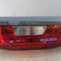 STOP FANALE POSTERIORE DESTRO FIAT Doblo Cargo 520