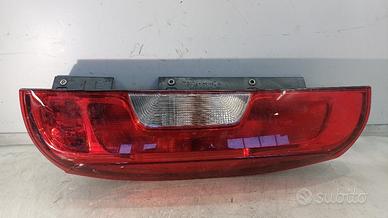 STOP FANALE POSTERIORE DESTRO FIAT Doblo Cargo 520