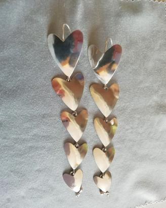 ORECCHINI PENDENTI MOTIVO CUORE