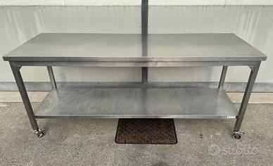 Tavolo in acciaio inox con ruote da 2100 mm