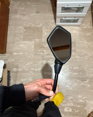 Specchietto sinistro z750
