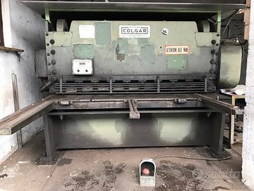 Cesoia meccanica a ghigliottina 2050 x 12