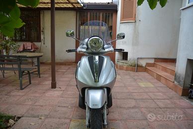 Beverly 300 del 2009