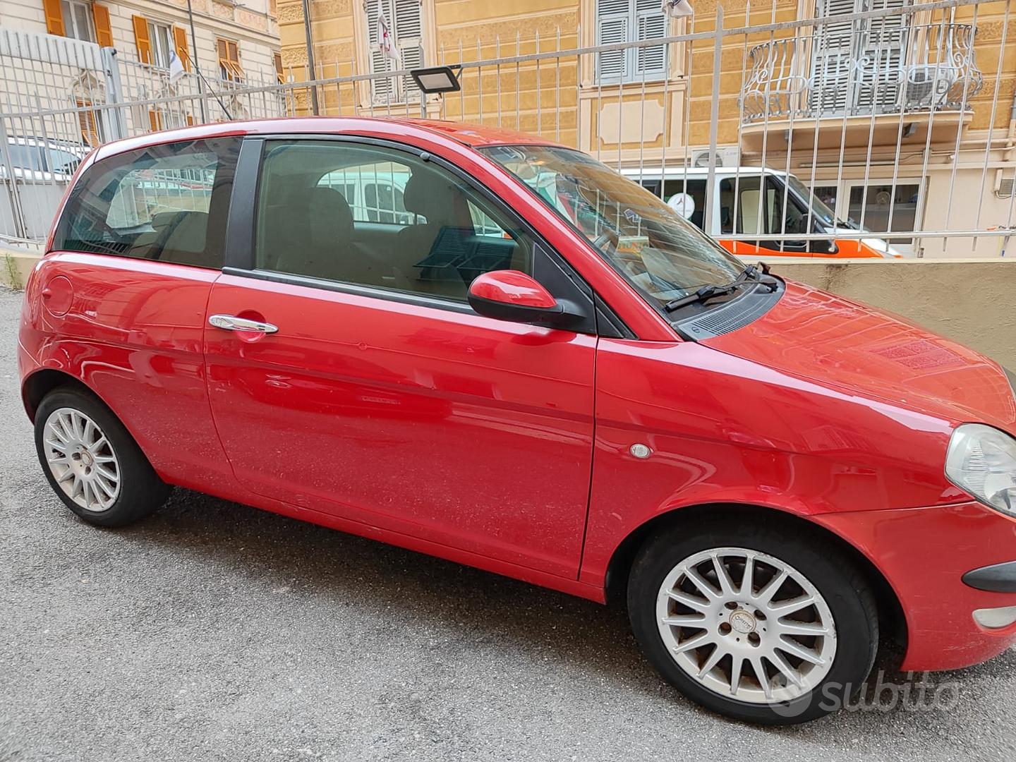 Lancia Ypsilon