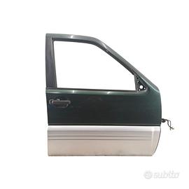 Porta anteriore destra Nissan Terrano 2 2.7 2000