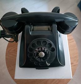 Telefono antico in bachelite nero