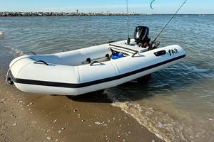 Gommone tender vetroresina