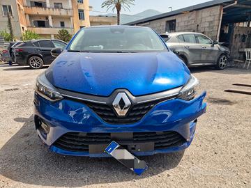 Renault Clio Blue dCi 100 CV Evolution-2023